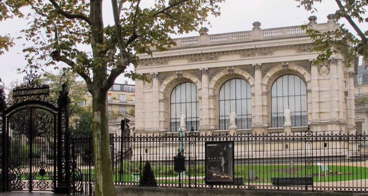 Ladurée se met à l’heure du Palais Galliera