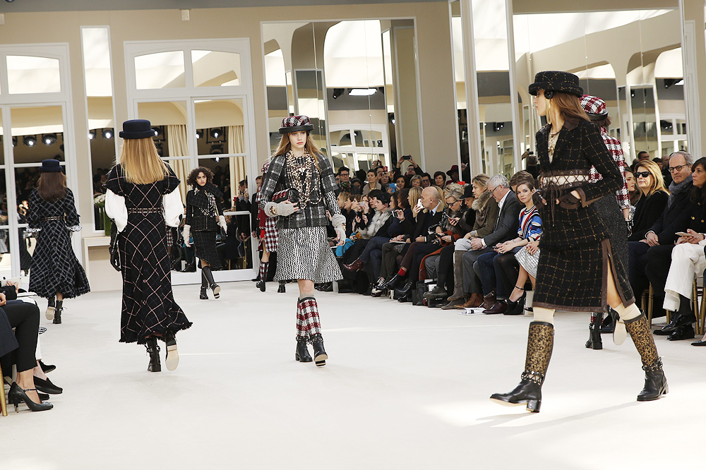 Chanel_womenswear-fw1617-paris-fashion-week_le-Mot-la-Chose_Stephane-Chemin-photographe-freelance_19