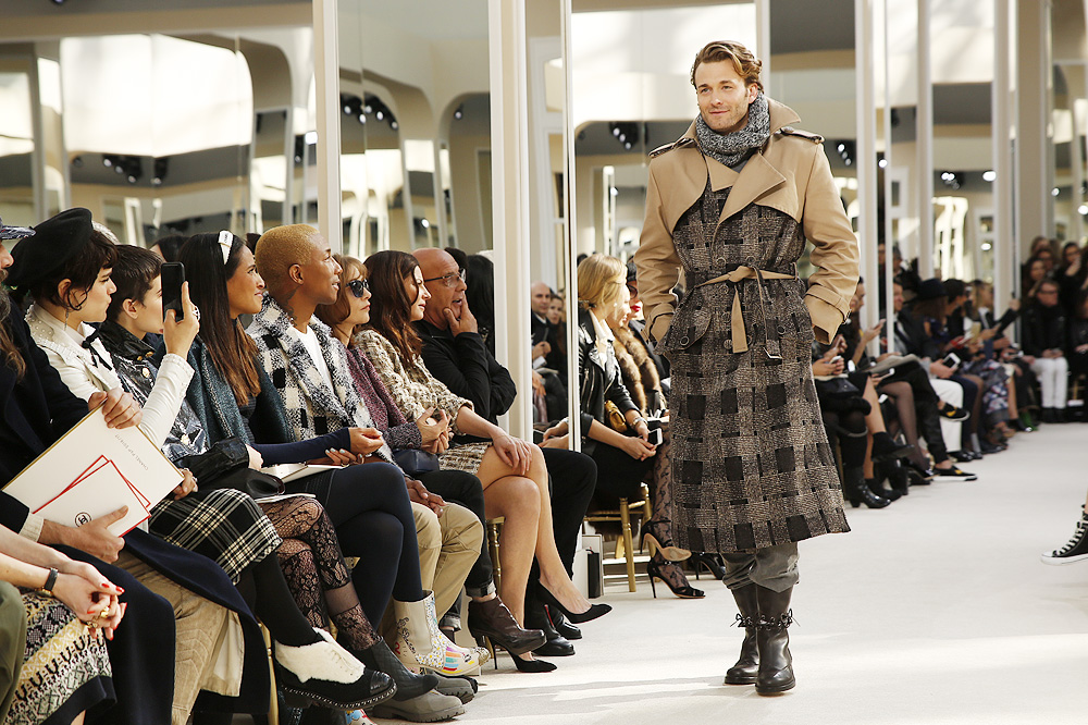 Chanel_womenswear-fw1617-paris-fashion-week_le-Mot-la-Chose_Stephane-Chemin-photographe-freelance_41